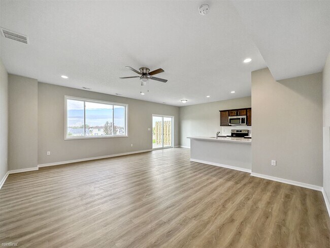 Foto del edificio - 3 br, 3 bath Townhome - Pine Valley Townhomes
