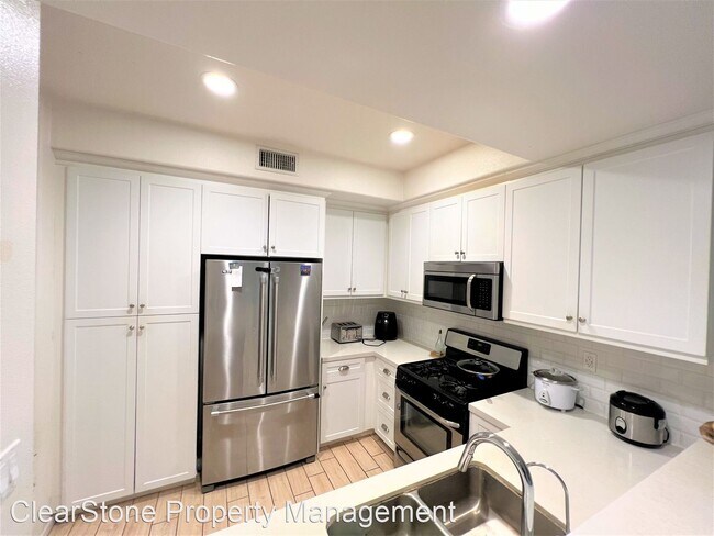 Building Photo - 4 br, 2.5 bath House - 15201 Fred Way