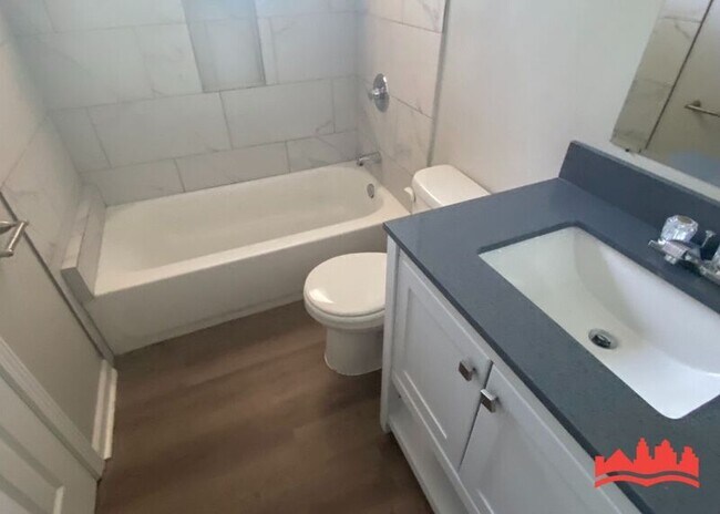 Foto del edificio - 3787 Longhollow Cove