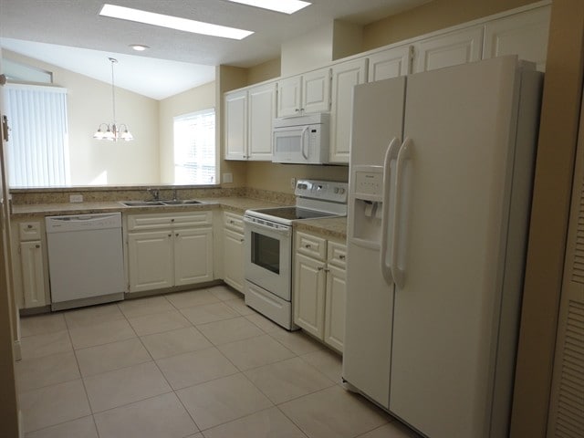 Building Photo - 820 Compass Circle