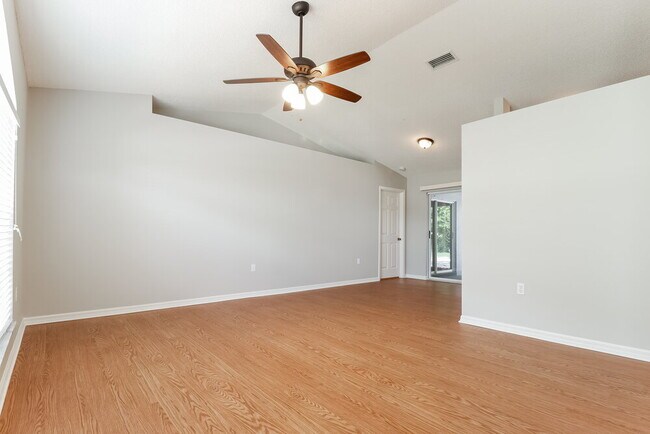 Building Photo - 2870 56th Ave Cir E