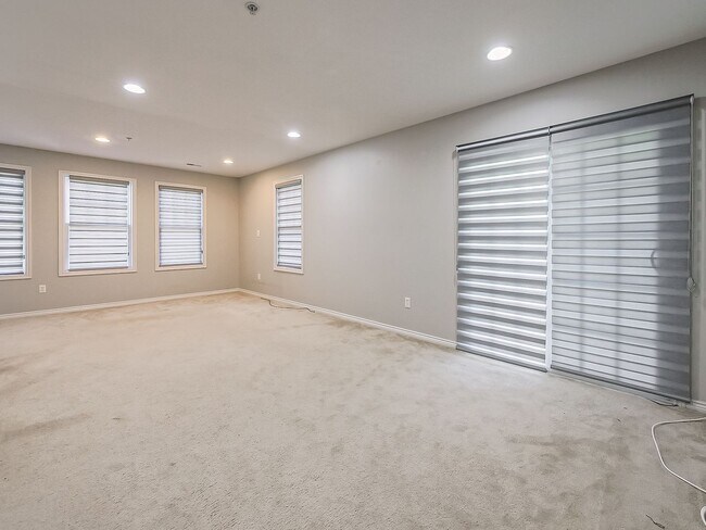 Foto del edificio - 50107 Harding St