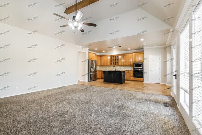 Building Photo - 8619 E 95th Pl