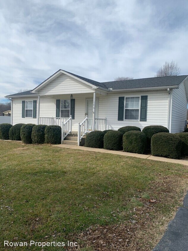 Primary Photo - 3 br, 1.5 bath House - 146 Stones Throw Lane