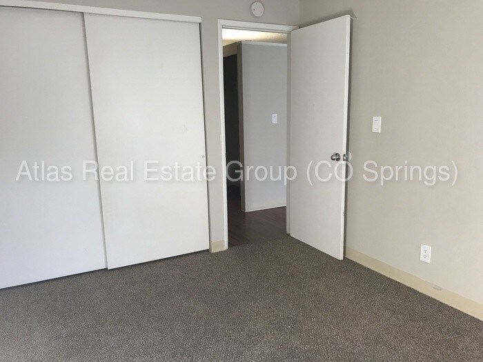 Primary Photo - 233 E Arvada St