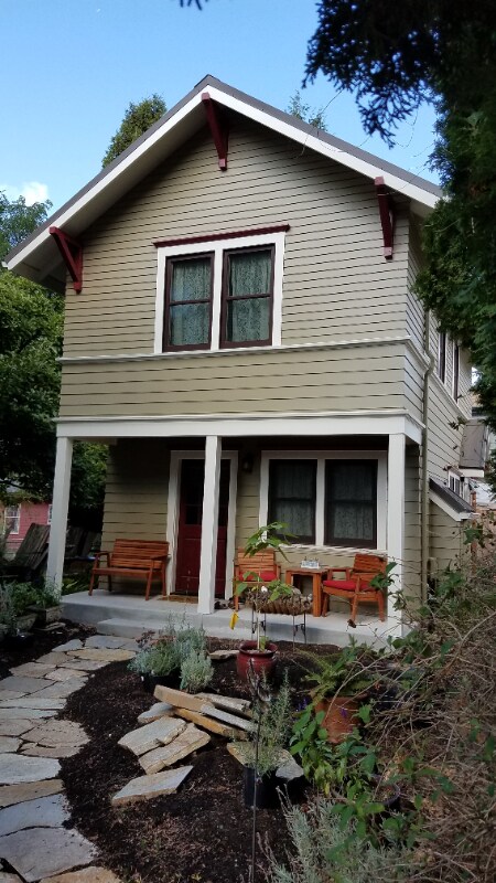Primary Photo - 2515 SE Salmon St