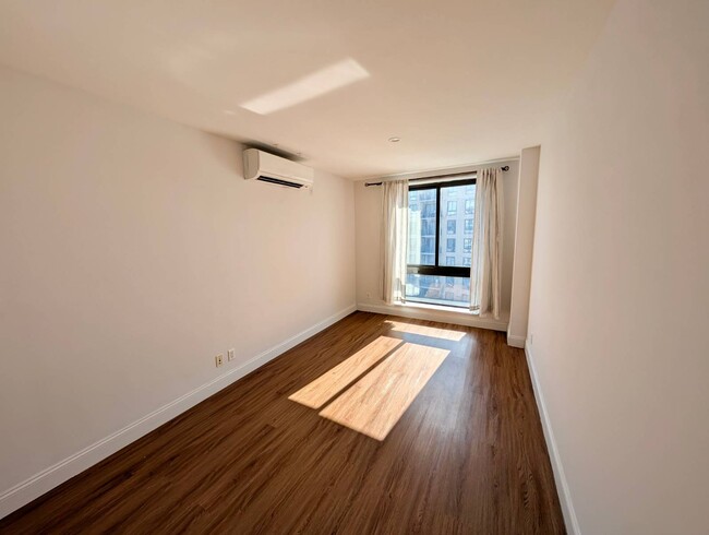 Building Photo - 4516 83rd St