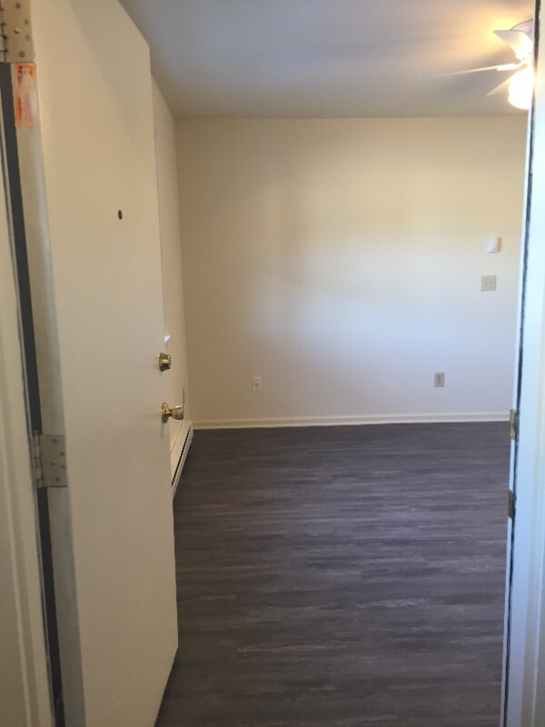 Building Photo - 3736 Carman Rd