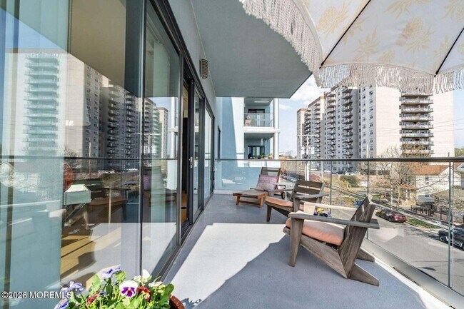 Foto del edificio - 510 Monroe Ave