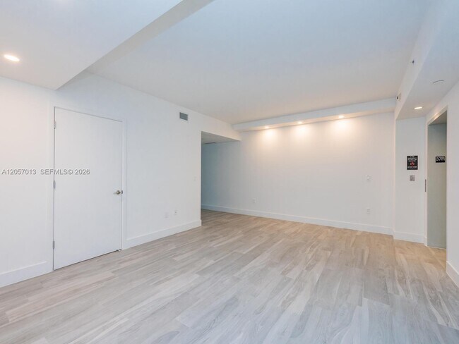 Foto del edificio - 1010 Brickell Ave