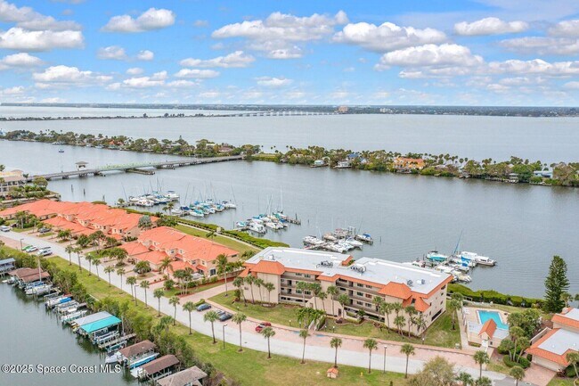 Foto del edificio - 18 Marina Isles Blvd