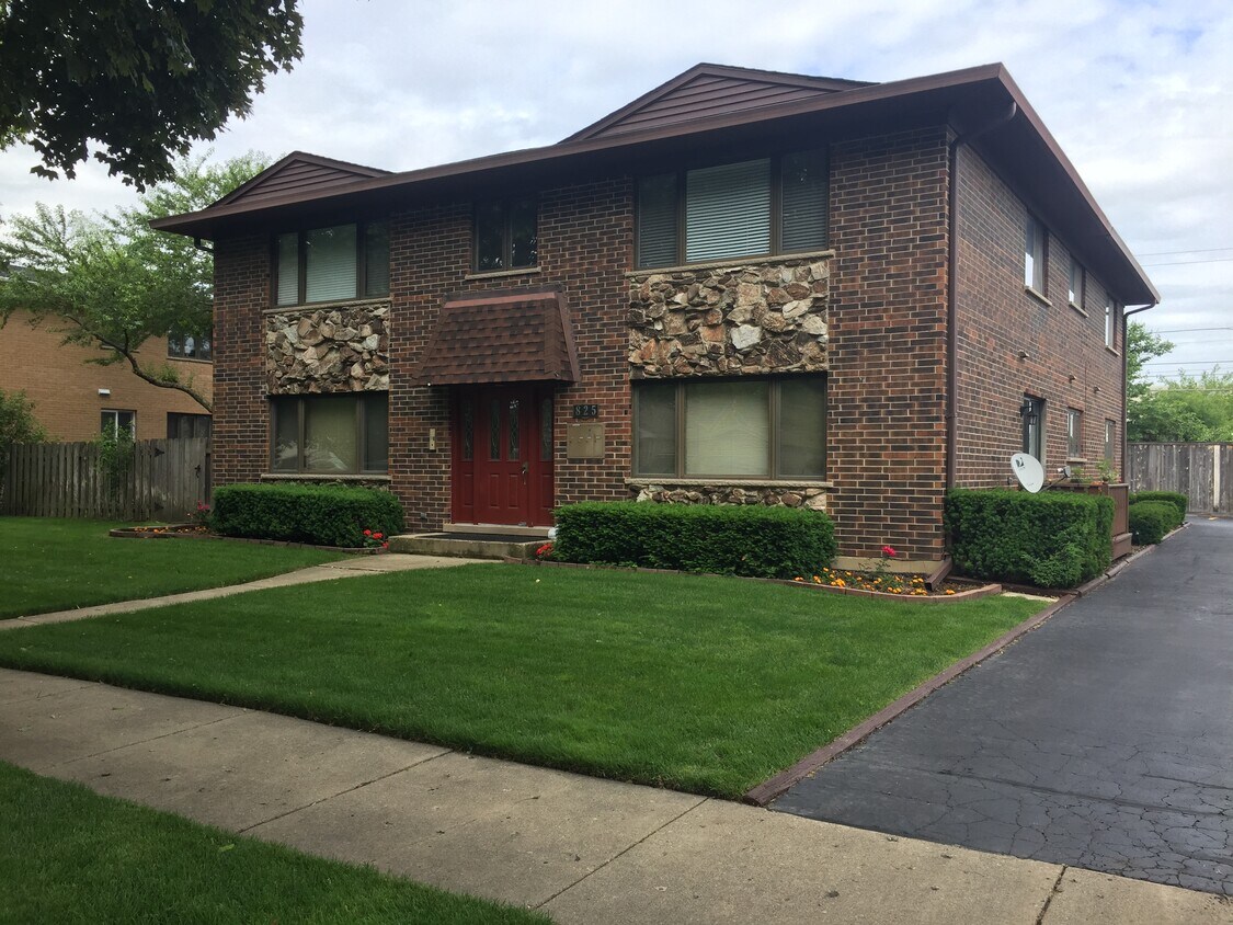 on quite residential street - 825 S McKinley Ave