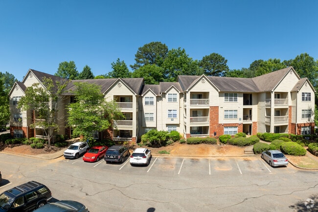 BUILDING EXTERIOR - Lealand Place