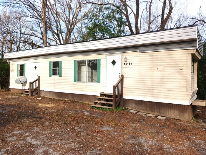 Foto principal - Nice Remodeled Two Bedroom Mobile Home for...