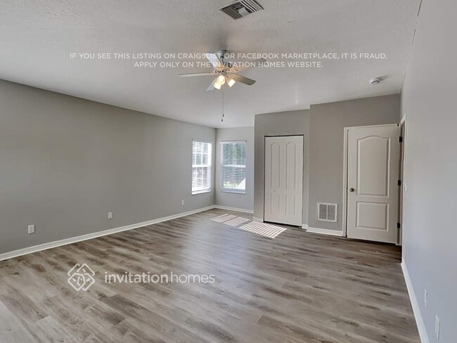 Foto del edificio - 12314 Canyon Blvd