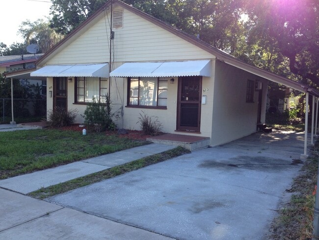 Photo - 913 N Brack St House