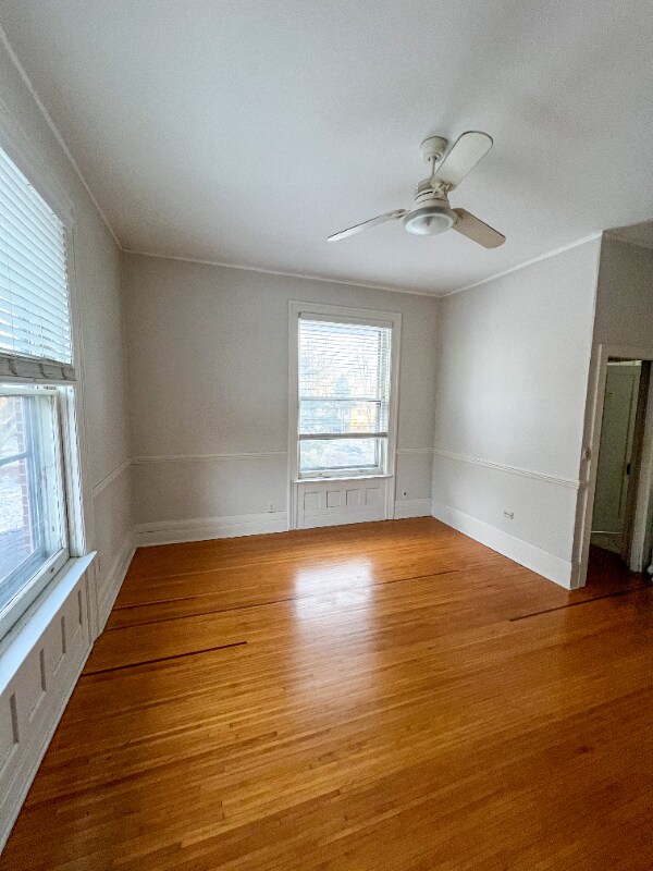 Foto del edificio - 4380 Central Ave