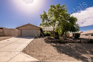 Building Photo - 2990 Saddleback Dr