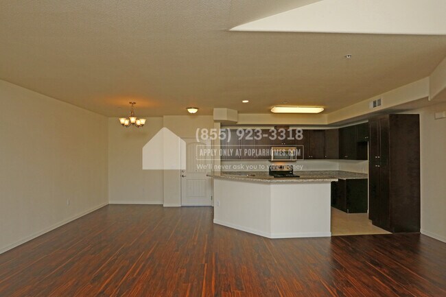 Building Photo - 15675 Milan Ln