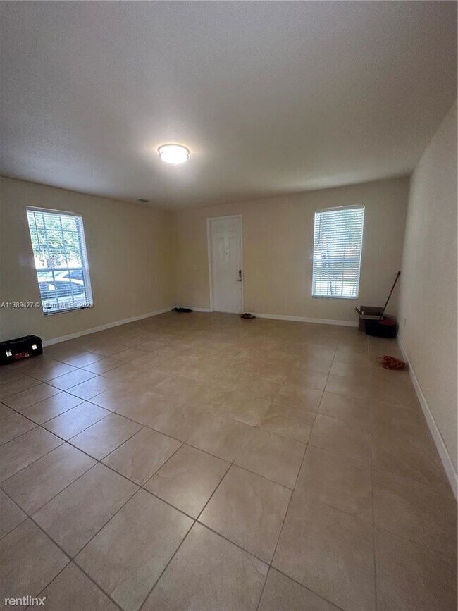 Building Photo - 3 br, 3 bath House - 9272 SW 171st Ct