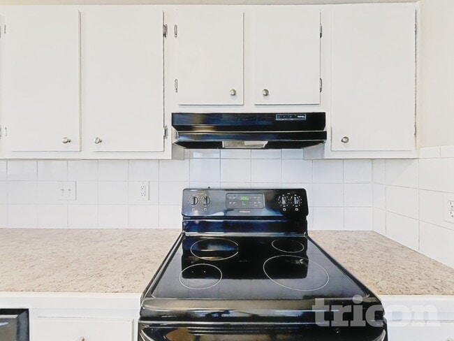 Building Photo - 14020 Eden Ct