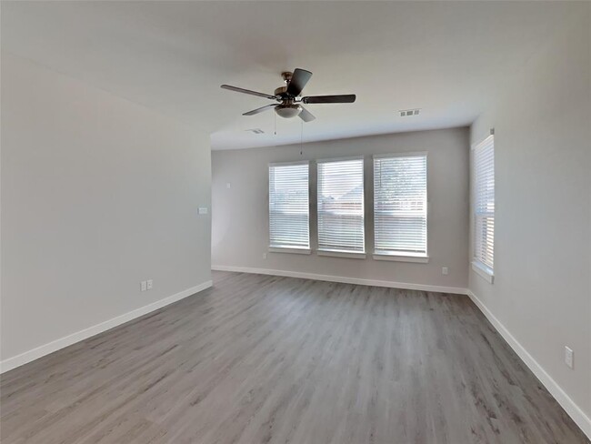 Building Photo - 23635 Gibson Frst Dr
