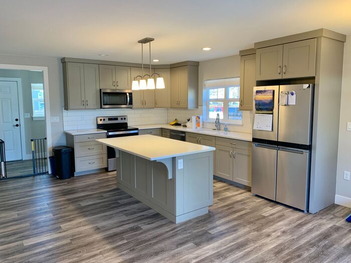 Primary Photo - Stunning 3bd, 2ba Home Close To Downtown L...