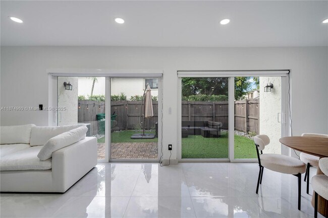 Foto del edificio - 7113 SW 113th Ave