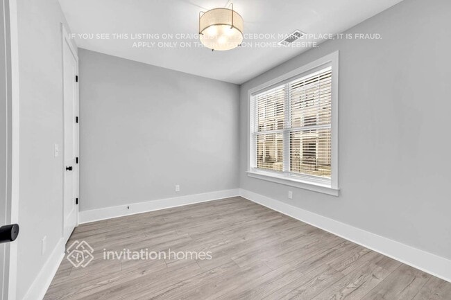Building Photo - 262 Founders Ln
