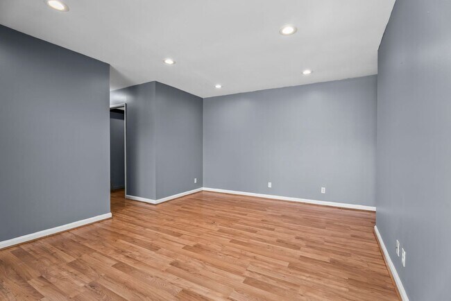 Foto del edificio - 6087 Majors Ln