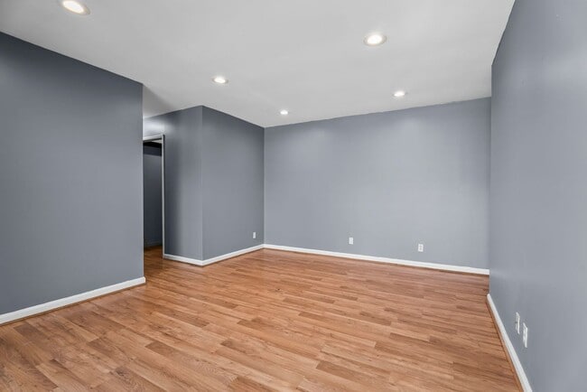 Building Photo - 6087 Majors Ln