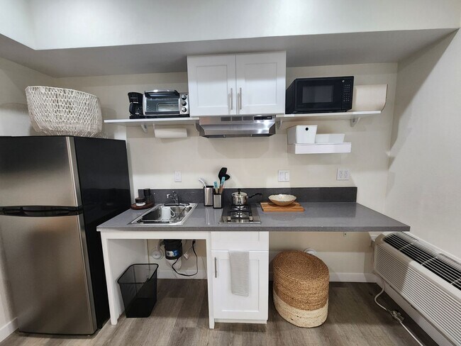 Foto del edificio - 228 N Soto St