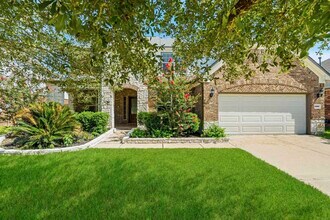Building Photo - 25907 Foxrun Vista Dr
