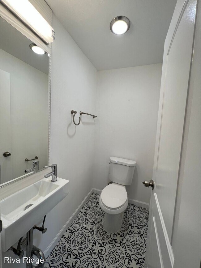 Building Photo - 3 br, 1.5 bath House - 2909 Homehurst Avenue