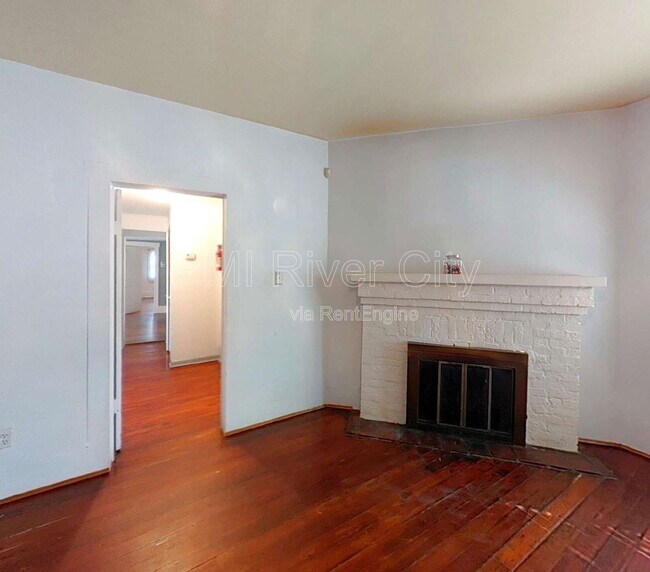 Foto del edificio - 453 Arlington Rd N