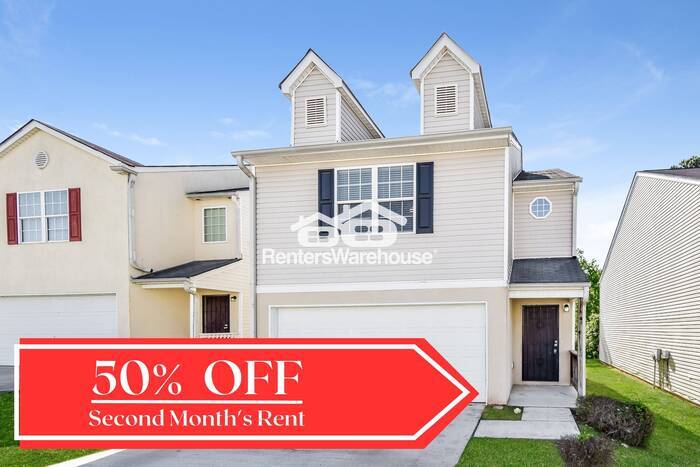 Primary Photo - Spacious Traditional off Old National