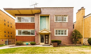 Building Photo - 10454 S Claremont Ave