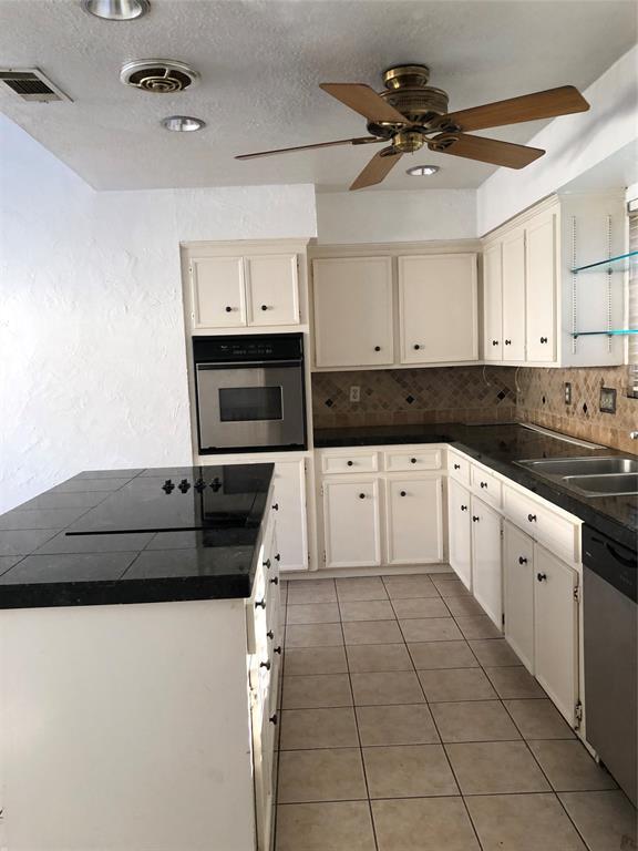 Building Photo - 12226 Briar Forest Dr