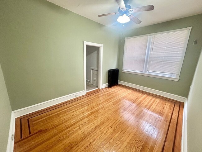 Building Photo - 605 W Olney Ave