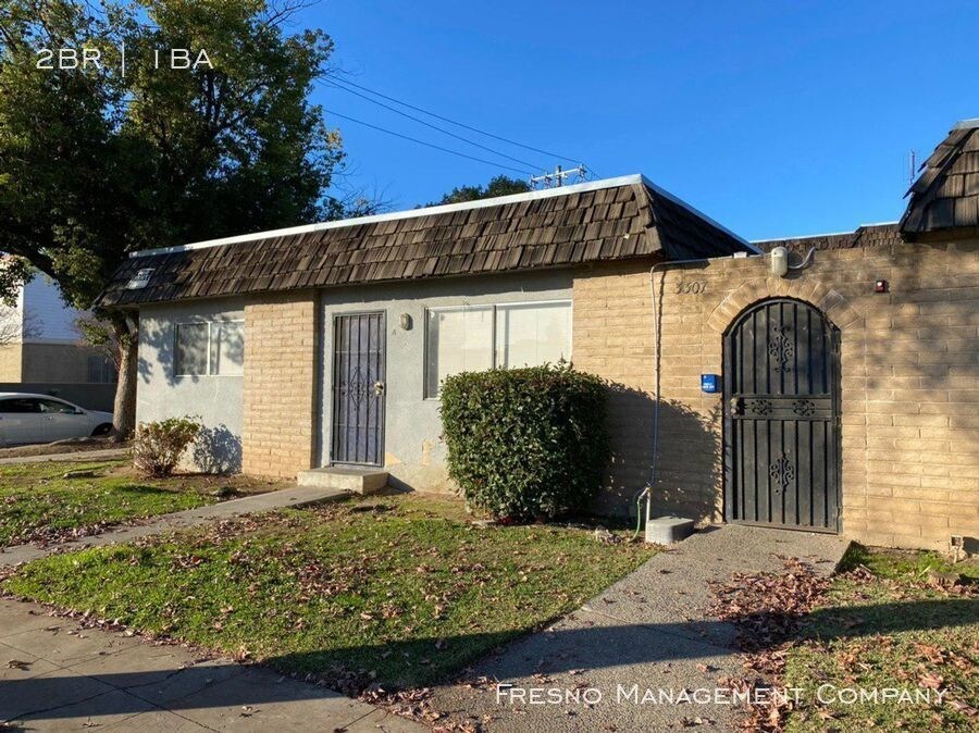 3307 E Fairmont Ave, Fresno, CA 93726 House for Rent in Fresno, CA
