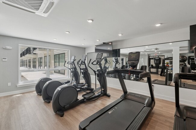 Interior Photo - The Lyle on Broad