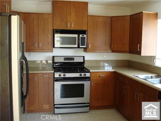 Building Photo - 1519 W 208th St