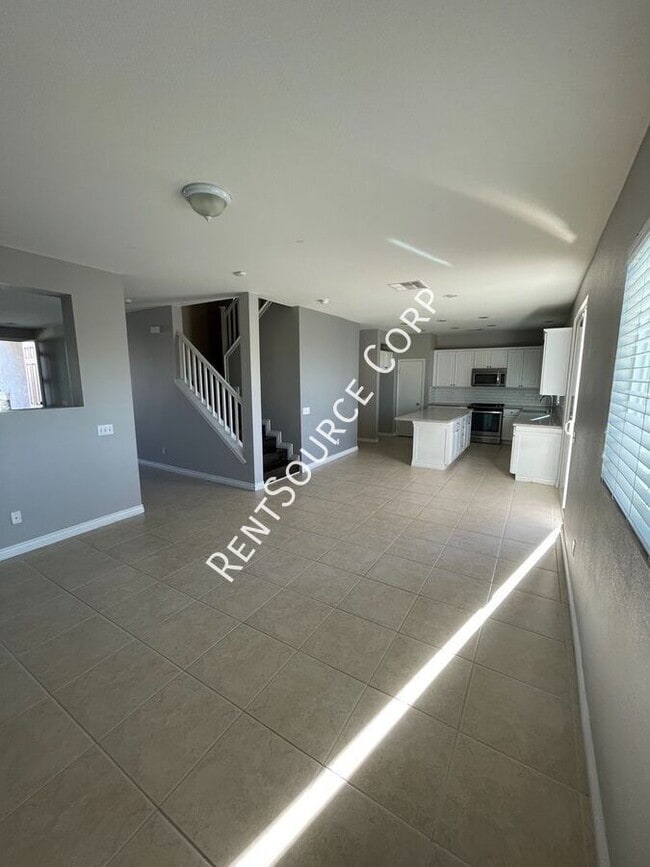 Building Photo - 37765 Banyan Pl