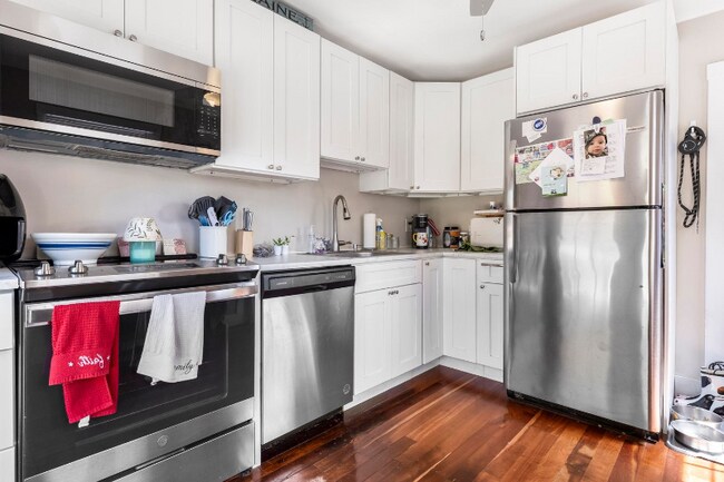 Foto del edificio - 91-93-93 Philbrick Ave