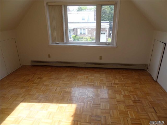 Building Photo - 137-34 Mulberry Ave