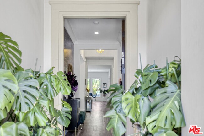 Foto del edificio - 12333 Finch Ct