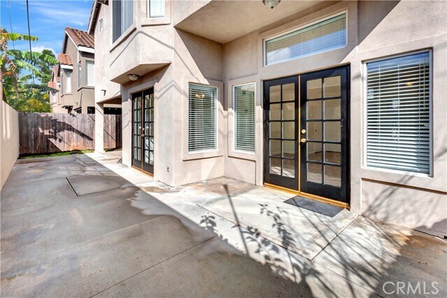 Building Photo - 2557 Orange Ave