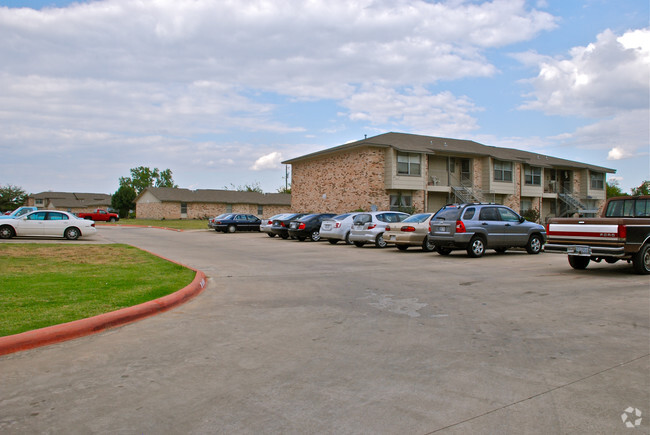 Building Photo - Yorkshire Place Apartments