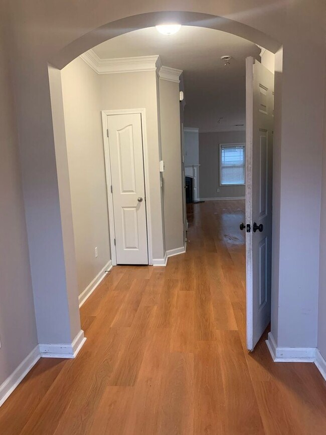 Foto del edificio - 1610 Chattahoochee Ct