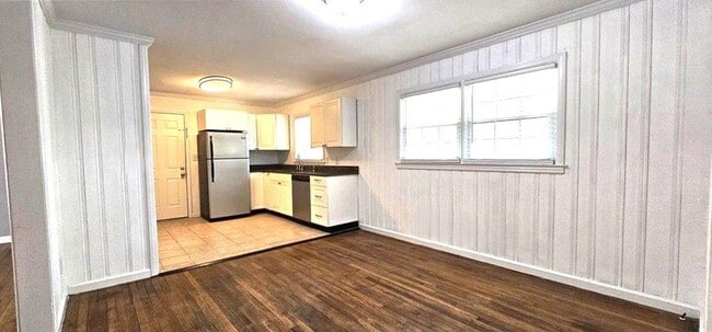 Foto del edificio - 2833 Rockcliff Rd SE